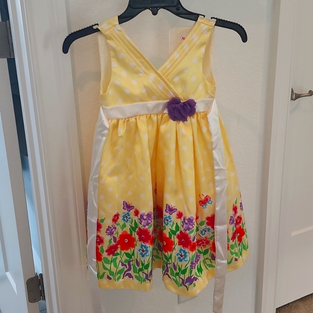 Size 5 beautiful yellow, floral dress